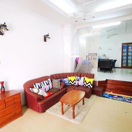 Lpm Room Tanjung Bungah  Ngoại thất bức ảnh